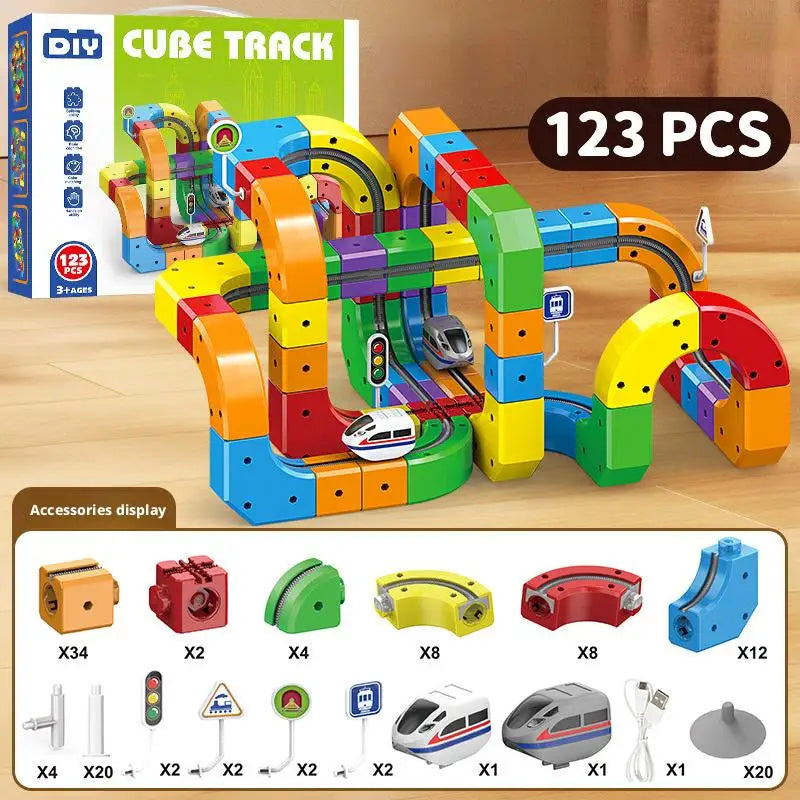 51/81/123PCS Magische Track Zug USB Aufladbare 3D Bausätze Cube Schienen STEM Pädagogisches Spielzeug Weihnachten geburtstag Geschenk